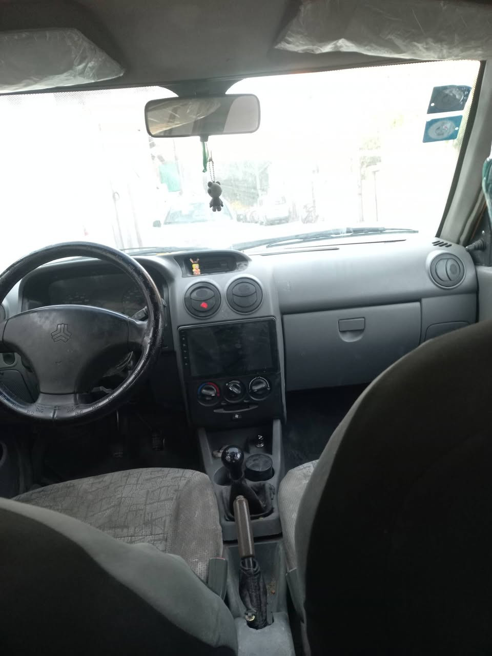 السلام عليكم سياره سايبه موديل ٢٠٠١٣ جديده خيرمن الله رقم انكليزي السنويه بسمنه مطلوبه كيرمكينه تخم تاير تبريد كهربائيات تدفئة السياره جاهزه مكان السياره بغدادمدينة الحريه رقم الهاتف ***********السعر ٢٧ورقه وبيه مجال بسيط
