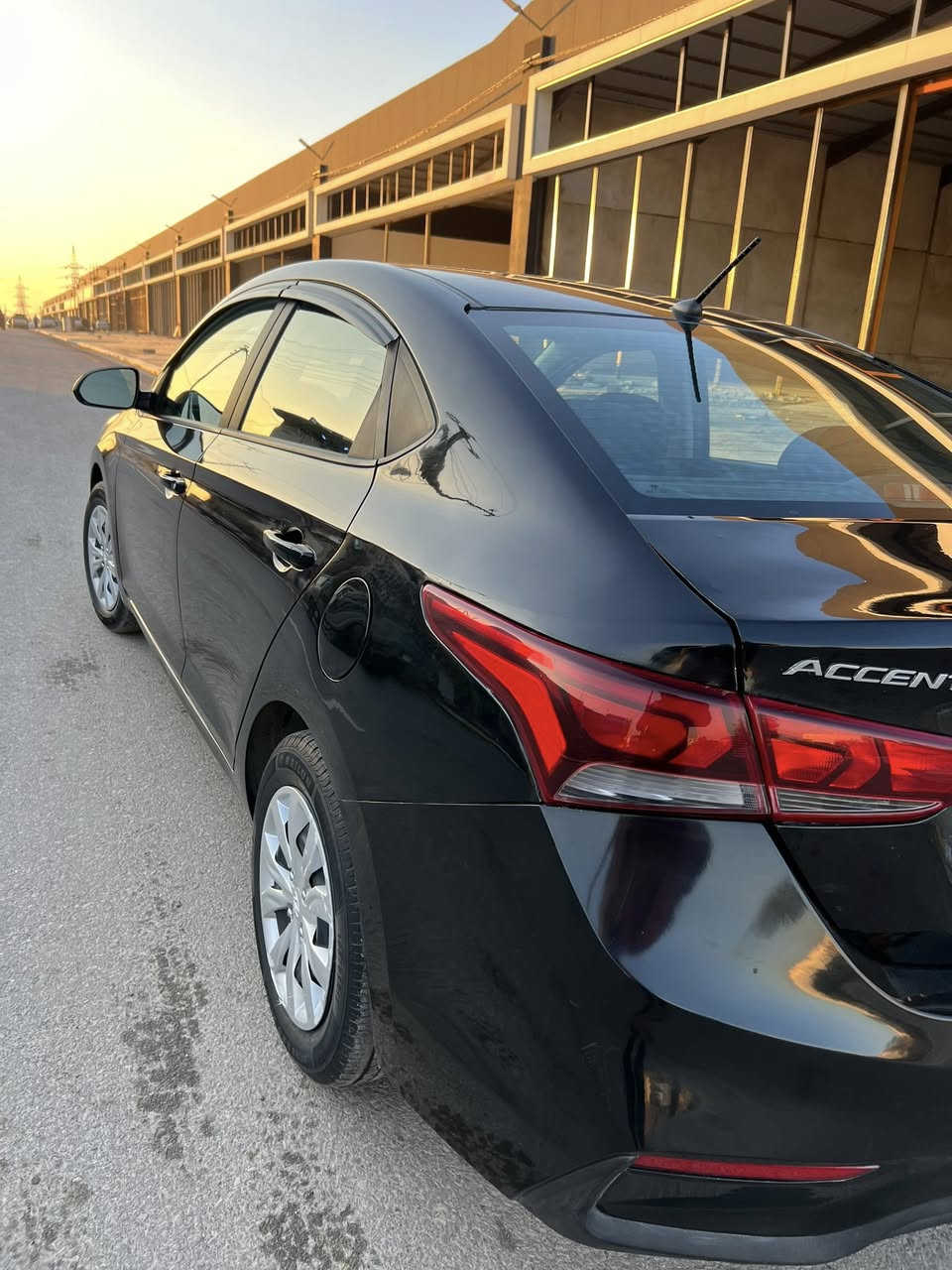 للبيع بسعر مناسب جداً  اعتذر عن الاقساط…هونداي اكسنت 2022لون اسود  رقم دهوك دولي سنويه جديده شرط التحويل….سياره خير من الله حيل حلوه وأحلى من الصور…مواصفات نص فول ومعروفه مواصفاتها مايحتاج اذكرها…

محرك 16دوش بدون كل عيب شرط

كير بدون كل عيب شرط 

صدر جديد تبريد ثلج تدفئه نار 

سياره جاهزه مجهزه بدون كل نقص…

سياره بيها جاملغ خلفي ونص صندوق

شرط كير ومحرك وصدر وتبريد وتدفئه كله بالشرط…

السعر 125 وبيها مجال 

مكاني موصل ***********
