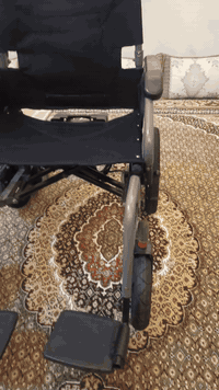 كرسي كهربائي قياس خاص دوشمه مانع تقرحات أخو كارتون يتحمل وزن 150 كيلو جهاز تحكم ناطق بطاريات اصليه متوفر توصيل لجميع المحافضات


**إذا كنت صاحب هذا الإعلان وتريد حذفه لأي سبب، رجاءا أرسل رسالة إلى الدعم الفني**