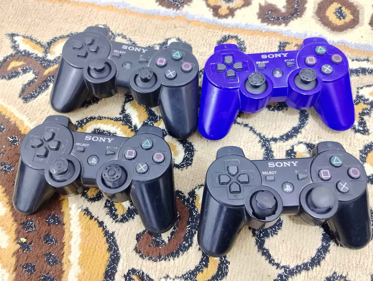 يا الله

Ps 3 sliem مهكر توفر

ملحقات جهاز
4جوستكات
واير تشغيل
واير hd 

جهاز كامل ومكمل ومهكر 

داخل الجهاز 6 ألعاب 

سعره 120 ألف

مكاني ناصريه

موجود توصيل


**إذا كنت صاحب هذا الإعلان وتريد حذفه لأي سبب، رجاءا أرسل رسالة إلى الدعم الفني**