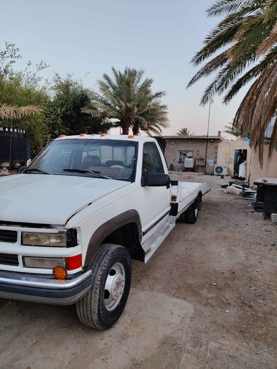 شوفرليت  كرين سطحة موديل 91. هاف لوري بلادي .كرين بلسنوية. مكينة كير حدادية خير من الله.   تخم تاير.   باتري جديد تحويل ثاني يوم. السعر  30 مكلف بل نشر. الرقم /***********.
