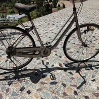 بانسكل موزه للبيع تايرات اثنينهم بنجر قيم واخذ للاستفسار واتساب 077419...