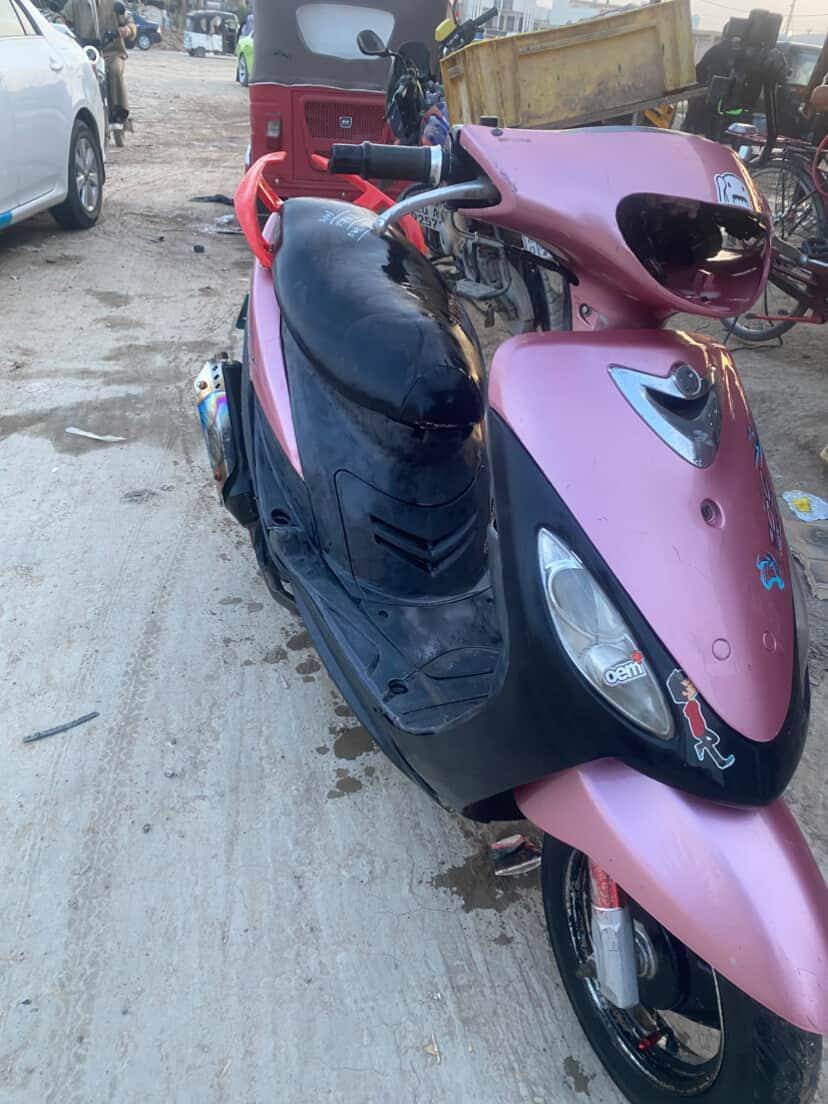 السلام عليكم بيع  دراجه ماكس منغولي جاهزه نكره كلشي كامل مكانها ديالى بعقوبة 
السعر 450 بيها مجال لل شراي للاستفسار الاتصال *********** واتساب فقط
