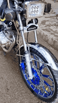 سلام عليكم  سافان موديل ٢٤ مكفوله محرك وكير تشتغل نكره سلف مكاني اليوسفيه القصر الأوسط سعره ٦٥٠ الاتصال ***********
