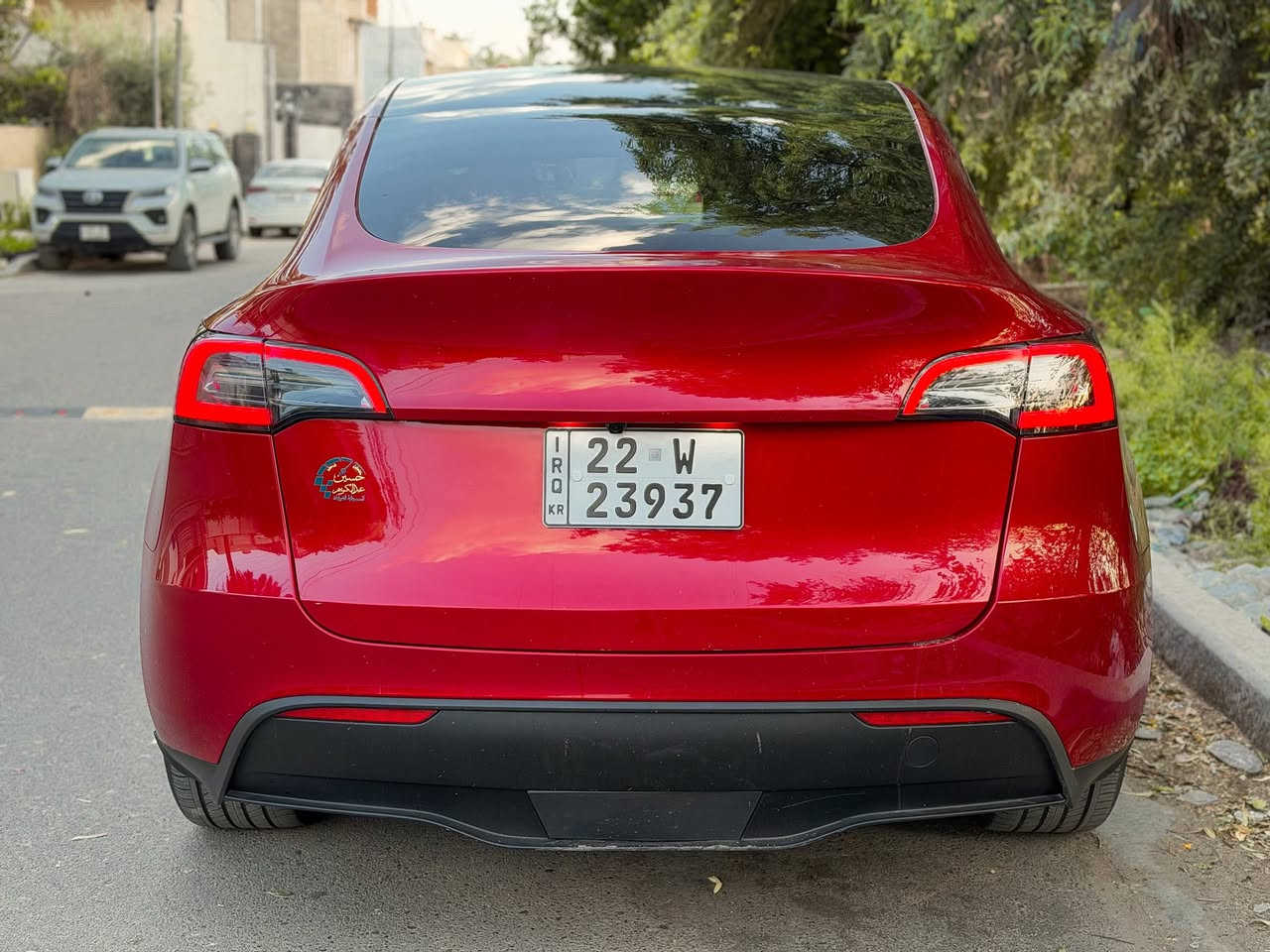 Tesla Model Y - Dual Long Range
الموديل:- 2025 
العداد:- 8.000Mile فقط

أون لاين أخر تحديث + فون كي

الحادث:- 

- الغرفه مفصخه ومشدوده نفسها
بأستثناء الجنطة الخلفية تبديل + صبغ

- بدون أيرباك او دواخل

- ( صور الحادث مرفقة )،

عليها أضافات من امريكا
١- دمامات بالسماعات الامامية 
٢- شاشة تحكم خلفية
٣- أناره بالأبواب 

السعر 23.500$

رقم أربيل وتحويل مباشر
الموقع بغداد الاعظمية

للأستفسار ***********
