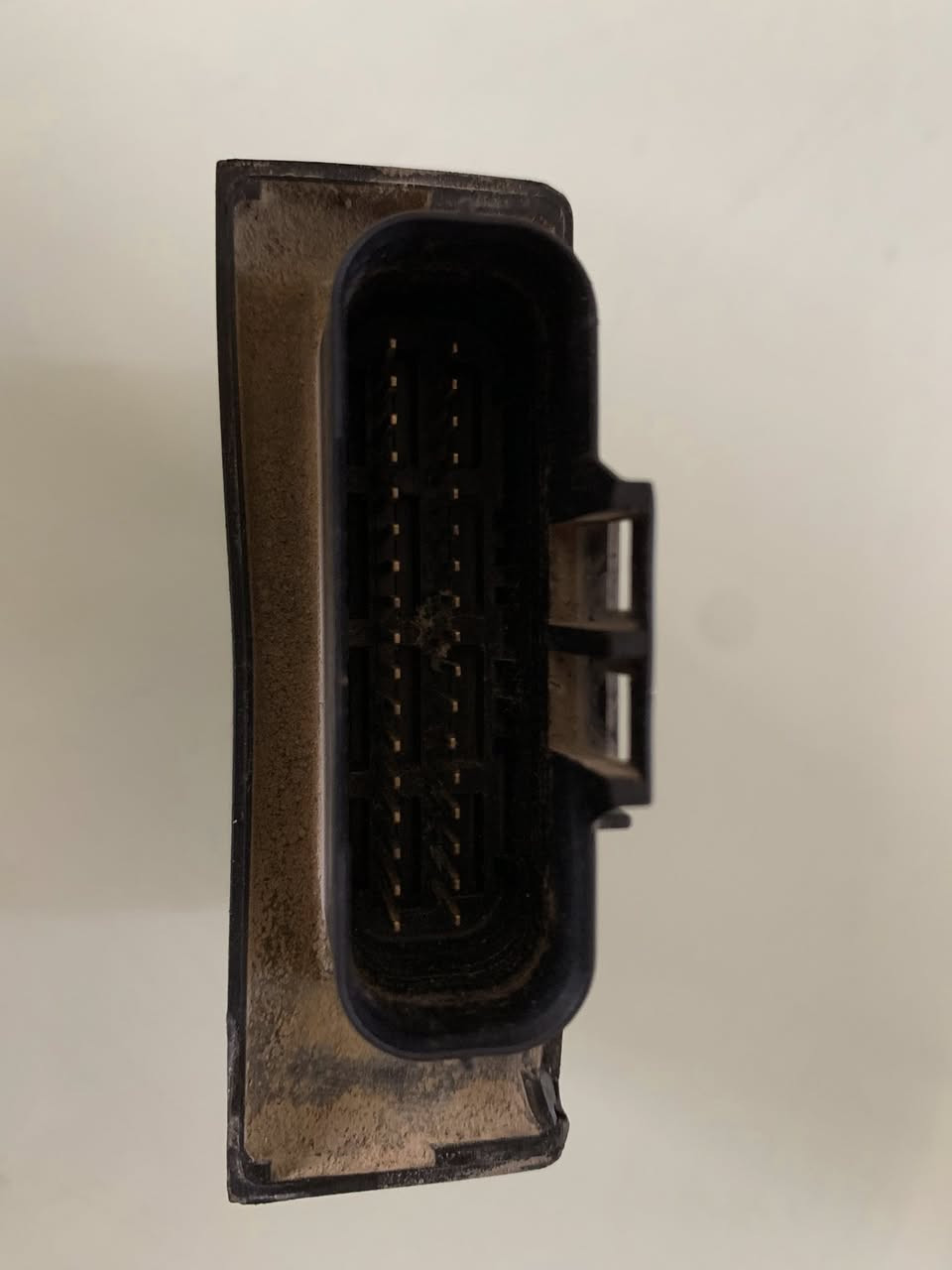 السلام عليكم عقل سكنس نوزل وبوليس نوزل وفله نوزل واكزز نوزل اصلي مالتفصيخ مكفول وعقل ستين رياضي مكفول للبيع مكان الشعله الرقم ***********
