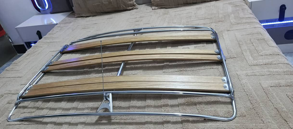 السلام عليكم سيبايا سحاره اصليه للبيع سعر 200 بغداد فلكه حي النصر الرقم ***********
