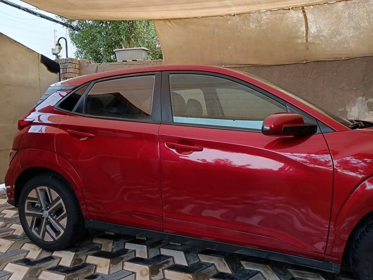 كونا كهرباء 2023
كشن كهرباء
تدفئه كشنات
تحديد مسار
مانع انزلاق
كروس سرعه
شاشه عدادات
وبعد هواي مواصفات
فول كهرباء شحنه تمشي 450 كيلو
حادثها باب خلف السكن مبدل ومصبوغ ونص باب السكن مصبوغ وجاملغ الخلفي مرشوش توحيد لون فقط بدون معجون سياره بأسمي
سعر 140 ورقه وبيها مجال 
مكاني بغداد المدائن
***********
