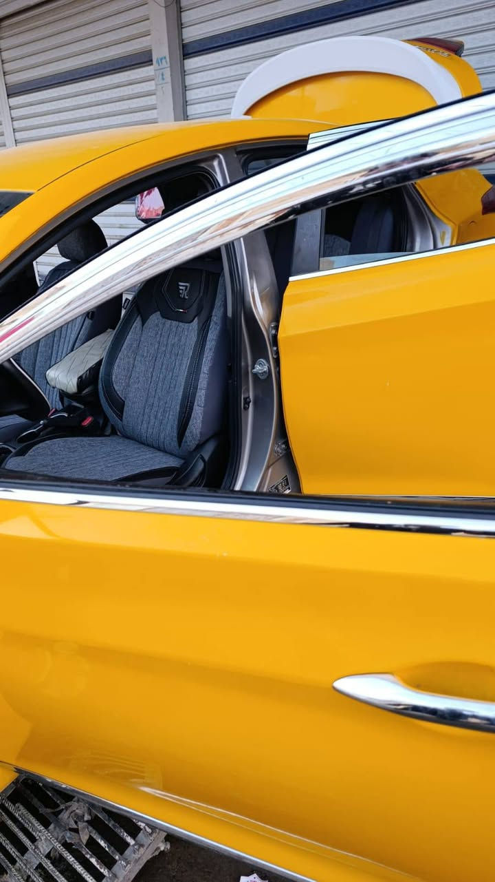 السلام عليكم النترا مضلع موديل 2015
السياره نطيفه 1/1 رقم جديد الطخه خفيفه باب او بوند 
الطخم كلو جديد وره او كدام السعر 120 او بي مجال مال جيا 
*********** لا يوجد وتساب
