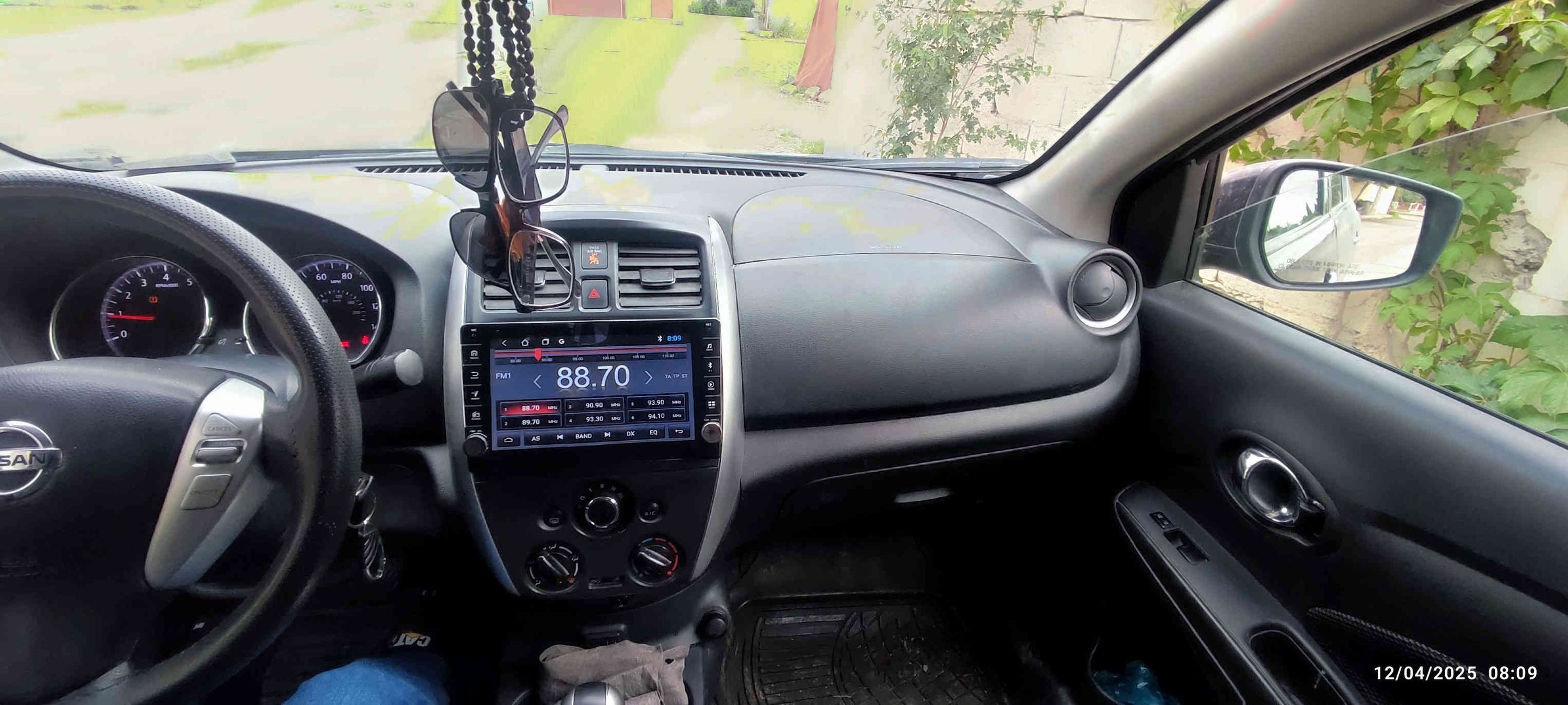 نیسان ڤێرسا
مۆدیل 2017
ڕەقەم هەولێر و ڕەقەم تازە
80,000ڕۆیشتووە 
گێر ئۆتۆماتیک 
چوارجام کارەبا
سەنەوی و هەززەی نوێیە هەتا 2029
بەناو خۆمانەوەیە بەشەرتی بەناوکردن
یەک پارچەی بۆیاغە چەمەلاغی سەکن پێشەوە
چوار تایەی نوێی لەژێرە
ڕۆنی گێر و مەکینەی تازە گۆڕدراوە
گێر و مەکینە بەشەرتە

نرخی 1دەفتەر 
شوێن //قەزای حاجیاوا
***********
