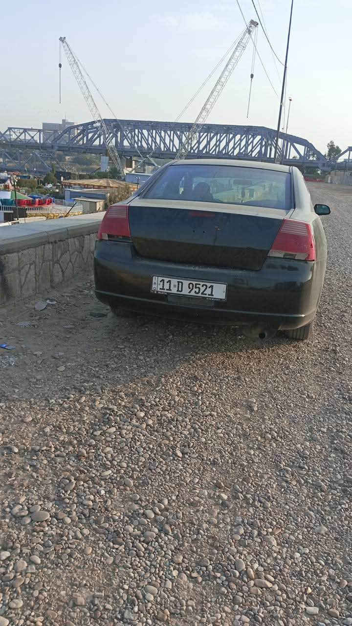 سلام عليكم مسيوييشي كلنت ٢٠٠٦ جاهزه كير مكينه كهربائيات تبريد تدفئة شاشة كامره دواره مصبوغة عام وحالياً  بيها طخة ستوته بالجاملغ الخلفي والباب الخلفي جهة السائق باسم صديقي تحويل ثاني يوم السعر ٤٢ وبيها مجال مكان السيارة بابل محاويل 
للاستفسار خاص او الاتصال *********** المصيب, بابل
