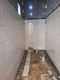 خلفه سيراميك جداري وارضيات شغلنه متر ومكطوعة شتغل درجه اولى  لتواصل هذ...