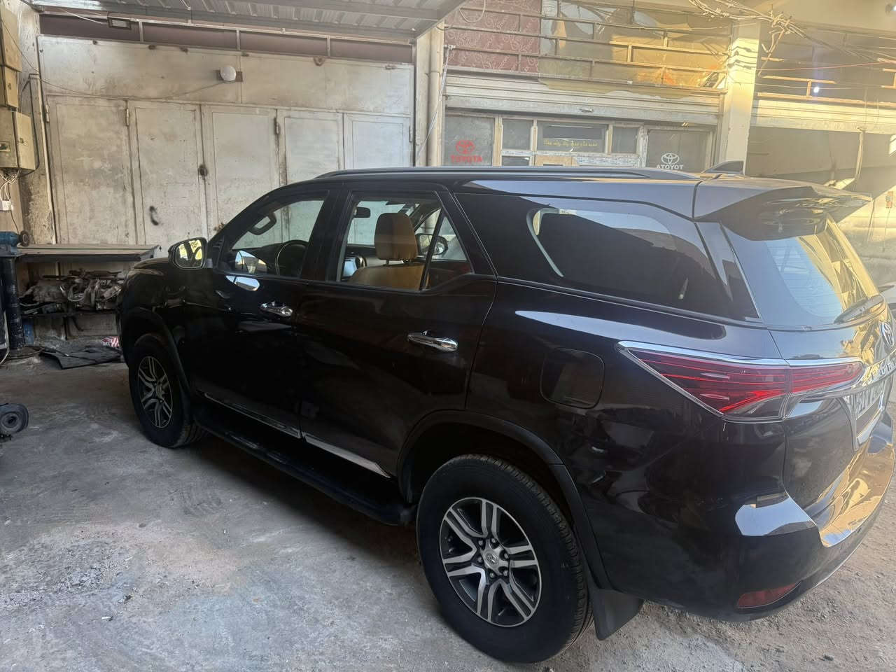 السلام عليكم للبيع فور جنل 6سلندر فول ماشية 73حقيقي السيارة جديدة بيها شبر صبغ فوق البك لايت الايسر موديل 18 السيارة بغداد 
مكاني بغداد للأستفسار الاتصل على الرقم*********** غير متواجد على الفيس
