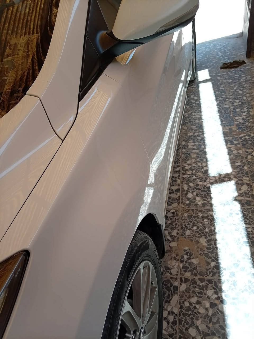 السلام عليكم النترا موديل 2015 خليجي فول مواصفات عدا البصمه
المواصفات 
1-سلايت روف 
2-شاشه كبيره 
3-مري شفط 
4-اشاير بالمري 
5-تبريد قطعتين 
6-تحكم ستيرن 
.............................
تبريد و تدفئه 
تخم تاير جديد 
سنويه مجدده إلى 2028
رقم بغداد الدولي 
................................ 
ملاحظة. السونار مرفق بالصور
السعر123 وبيها مجال 
للاستفسار أكثر ***********
                     ***********
                     
..........................................................................
