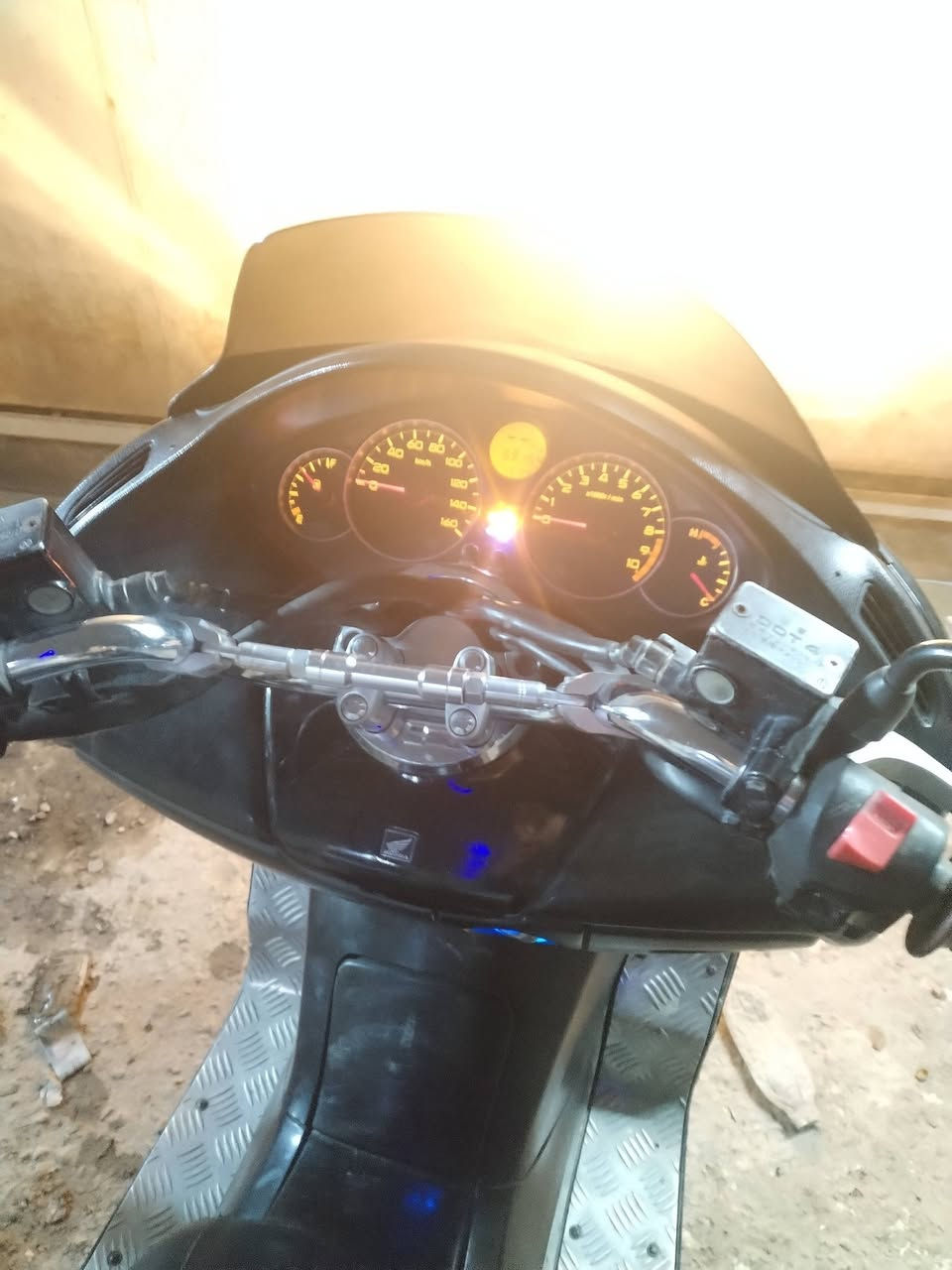 سلام عليكم دراجه خير من الله 08دراجه كلشي ما نقسه نكره سلف عميه مو كير مكاني بغداد شعله سعره مليون او بيهه مجال واتسب ***********
