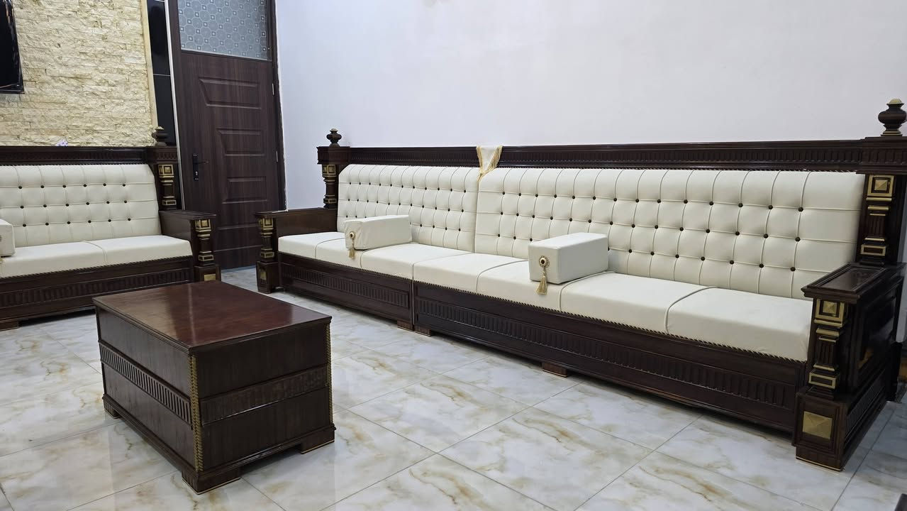 طلب احد الزبائن 👈 طراز حديث وانيقه  من الخشب الصاج والقماش التركي 🇹🇷 والاسفنج العراقي الضغط عالي مع  كلظمان ٦ سنوات حقيقي 😉🫡 والله ولي التوفيق 
يتوفر العمل ب نظام القسط بدون مقدمه عن طريق الماستر كارت 
الاتصال على الأرقام 
***********
***********
ابو جود 🫡😘
