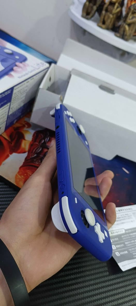 جهاز اوبن بوكس فقط لاغير نيتندو سويتش لايت اوبن جاهز للتهكير تاخذه تهكر كبل جديد انضف من النضيف لون ازرق مميز  
مطابق سيريال نمبر جهاز من الخارج وحتى شاحنه ممستخدمه بعده اكرر فقط مفتوح من كارتون سعره ويا توصيل185الف وتوصيل متوفر كل انحاء العراق مجاني طريقه البيع اعتماد ناصرية, ذي قار


**إذا كنت صاحب هذا الإعلان وتريد حذفه لأي سبب، رجاءا أرسل رسالة إلى الدعم الفني**