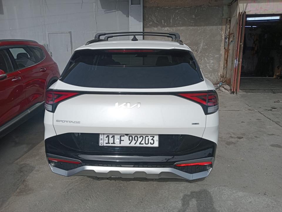 سلام عليكم.  سبورتج. هايبرد. موديل ٢٥ فول مواصفات اس اكس برستيج لون ابيض. ماشيه ١٠ الف. ميل كلش جديده. وجاهزه محرك ١٦٠٠ فتحه. تمشي بالريمونت بصمه جلد بدون اي حار او صبغ بارد سحب نعم تبديل قطع لون رقم بغداد بأسمي ،بدون نقص تبريد كهربائيات كاميرات كلها. شغلاله خير. من الله. سياره السعر ٢١ $ وبيها مجال

سبورتج هايبرد لون اسود ٢٤ موديل ماشيه ٢٣ الف ميل 
مواصفات اس اكس برستيج فول  تمشي بالريمونت بدون صبغ ولا. جوي. ولا. حار.    سحب بارد تبديل قطع فقط لون سياره جاهزه وخير من الله رقم بغداد بأسمي العنوان بغداد الكراده ***********. السعر. ٢١$ وبيها. مجال
