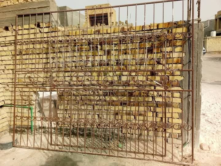 شبابيك وبوب عدد 5 للبيع ***********
غير متواجد ع الفيس
