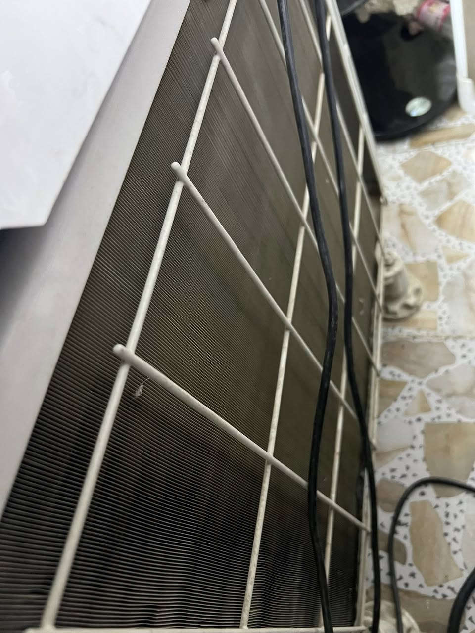 السلام وعليكم اخوان سبلت يورك ١ طن ديجلب عل تدفئه ابيعلك هل موجود ماطور شغال مكفول من الليك ١٣٠ وبي مجال بسيط داخليه وخارجيه وريمونت وحديده بدون بواري
شارع فلسطين ***********
