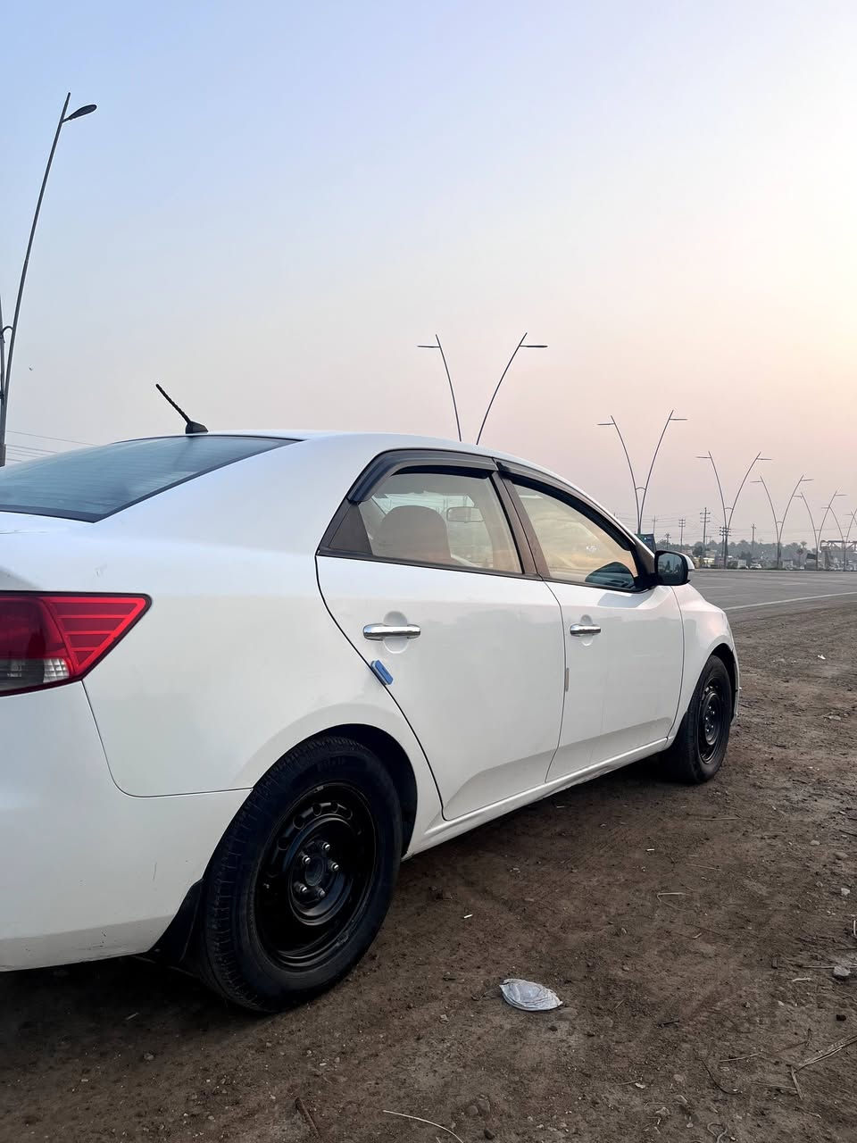 يا الله كيا سيراتو خليجي 2013..
مري شفط اشارة رفيعة تبريد بيانو شاشة كبيرة حساس خلفي تحكم ستيرن گير ومكينة بشرط هزة ورقم الدولي الجديد السونار مرفق بالصور.. العنوان ديالى بعقوبة 
الرقم : ***********
