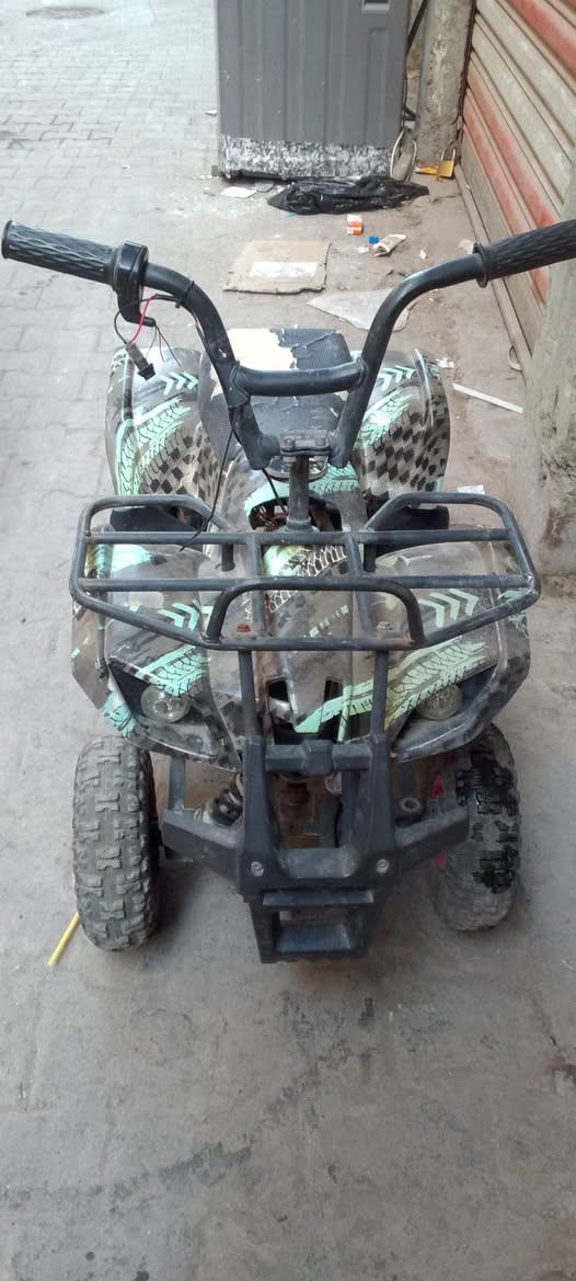 سيارة اطفال للبيع عاطله مااعرف شبيها السعر 100مكاني بغداد باب المعظم رقمي *********** واتساب
