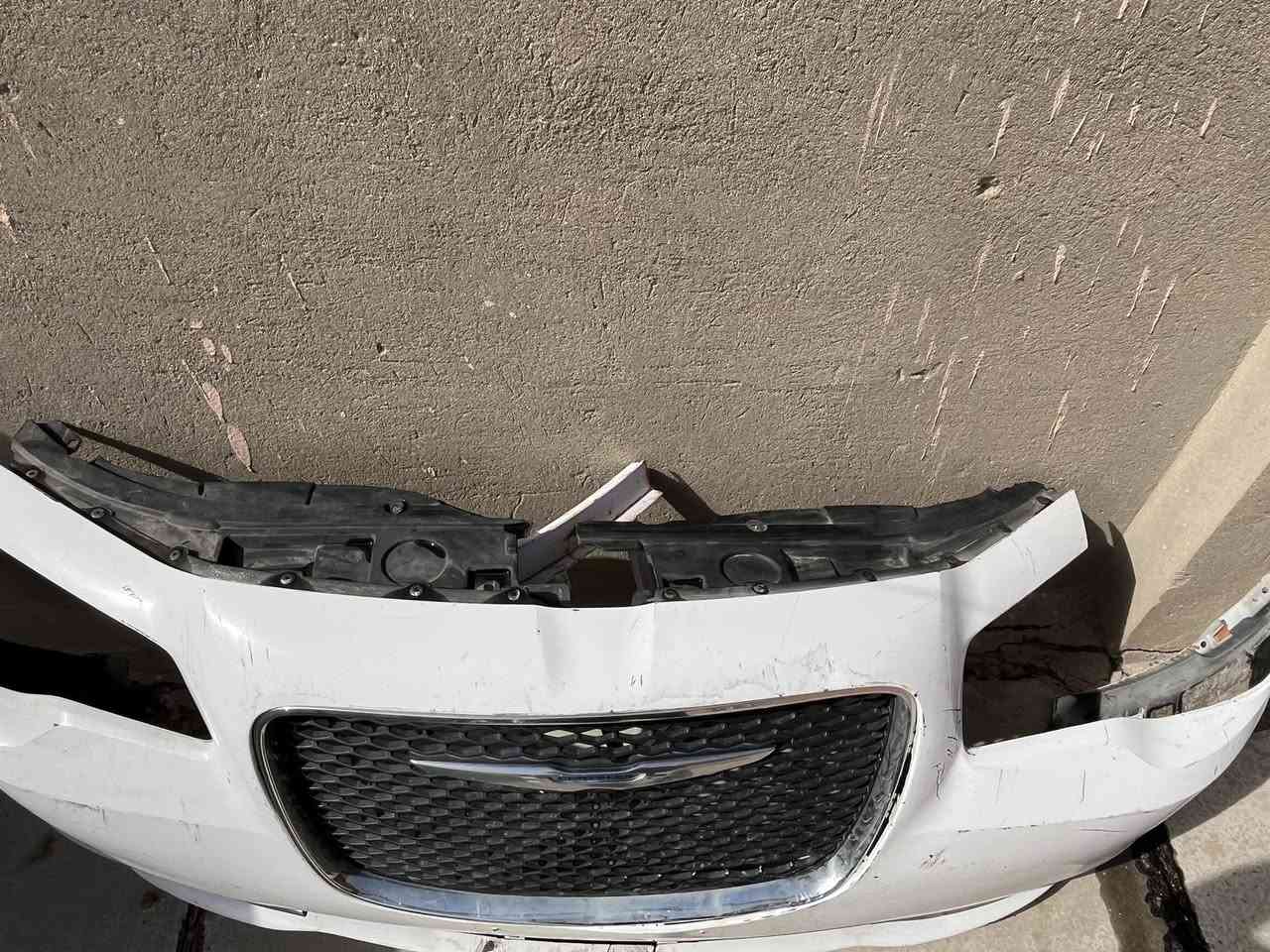 للبيع دعامية أمامية أصلية أوباما من موديل 2015 -2023 وارد أمريكي يحتاجلها ترتيب يم ابو فايبر كلاس مرتب 
قيم واخذ 
***********
