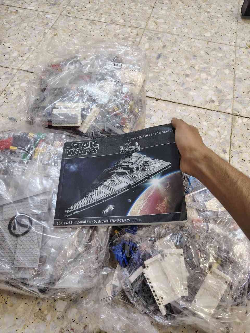 سلام عليكم ليجو جديد بل جيس ما مفتوح ابد يصير شكل مركبة فضائية STAR WARS
عنواني بغداد مدينة الصدر
واتساب ***********
