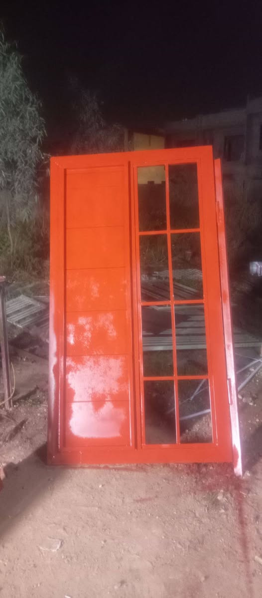 اسعد الله اوقاتكم بالخير اسف لل انقطاع عن نشر بس شغل حدادة ابو يوسف لعمل الابواب وشبابيك وجميع انواع حميات وقمريات

تواصل عبر رقم او عبر خاص

***********
