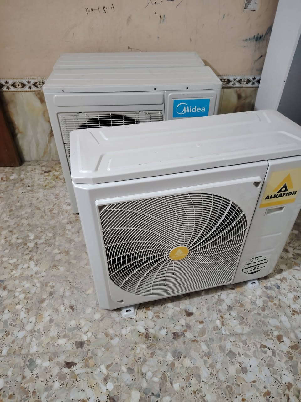 السلام عليكم
يتوفر لدينا مجموعة سبالت ٣طن
العدد ٣ اجهزه كنتوري ميديا وجبسون والحافظ السعر الجهاز ٦٠٠ عنواني بابل هذا رقمي بيه واتساب ***********
