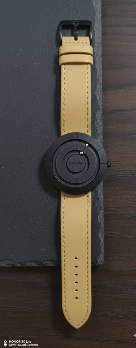 "الجاذبية التي لا تُقاوم! 🔥"
ساعة DOM المغناطيسية:
​✅ تصميم هندسي ثوري بدون عقارب.
​✅ كرات معدنية تتحرك بالجاذبية المغناطيسية.
​✅ حزام جلد طبيعي فاخر.
تميز عن الجميع واجعل ساعتك حديث المجالس.


**إذا كنت صاحب هذا الإعلان وتريد حذفه لأي سبب، رجاءا أرسل رسالة إلى الدعم الفني**