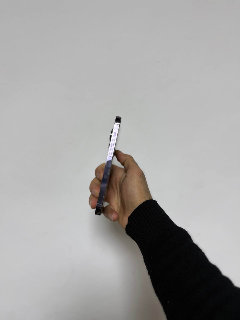 ايفون 14 برو ممفتوح على وضع الشركه فقط هاي الكامره الواسعه واكفه الباقيات كلهن شغالات واصلا ممبينه ولا مأثره ذاكره 128 بطاريه 78 شرق اوسط وكله شغال رايده 450 بدون عمله يعني مابي مجال الف دينار مابي لتجي تنطي سعر بدون مراوس بدون اقساط بدون توصيل مكاني تكريت *********** تكريت, صلاح الدين
