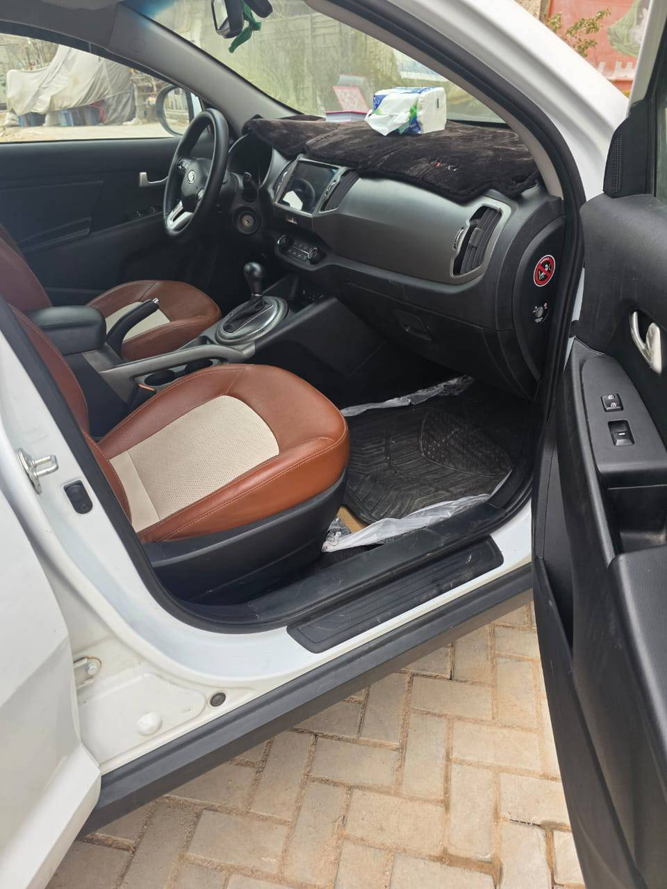 سلام عليكم سبورتج,2015خليجي سياره مال بيت هاذ سونر والباقي كله مكفوله تخم تاير حداديه صدر خير من الله فورويل بكان بغداد محرك 2400دوش السعر 160 سياره بسمي ***********
