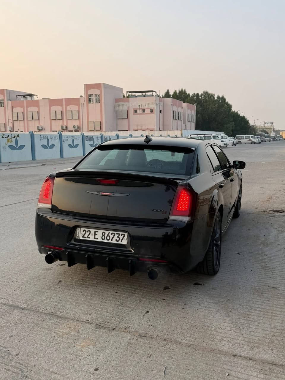 سلام عليكم
اوباما S300 موديل 21  

V8 5700
فول مواصفات ما عدا الفتحة ورادار (بردة ، كشنات تدفئة تبريد ، وباقي مواصفات الS
ماشية 70 ميل جاية ماشية ٥٠
بيها ٤ قطع سطحية كبالكم الحادث شي بسيط
عليها هواي اضافات
*هدرز شورت
*داون بايب
*برمجة سيفتي 
*عين شيطان
*بنيد ابو الفتحات (بنيدها الاصلي موجود)
*ويل srt 
*قبل كم يوم سويت الادامة وضفت الهدرز
*حتى شباج مبدلة srt والابلادي موجود
السعر ٢٤٠
مكاني نجف
***********
