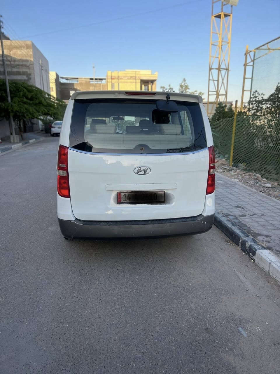 السلام عليكم ستاركس موديل 2010 سيارة مكفولة عام مكانه بصرة السعر  155 / ***********
