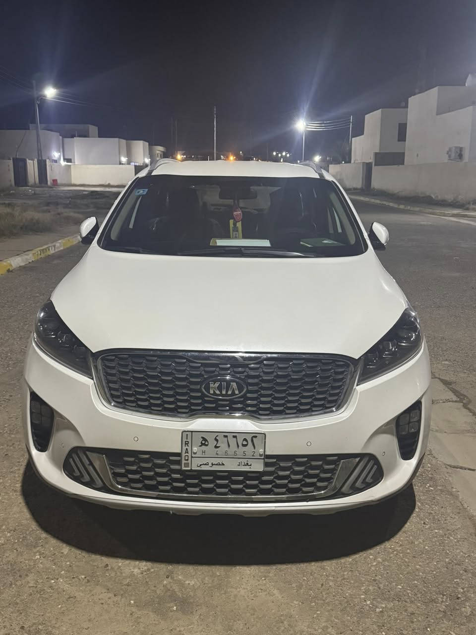 سورنتو ٢٠٢٠ خليجي ابيض فول عدا بنوراما رقم بغداد شرط تحويل محرك ٦ سلندر  مكفول السعر ٢٦٠ وبيها مجال مكانها في بيجي رقم تلفون ***********
