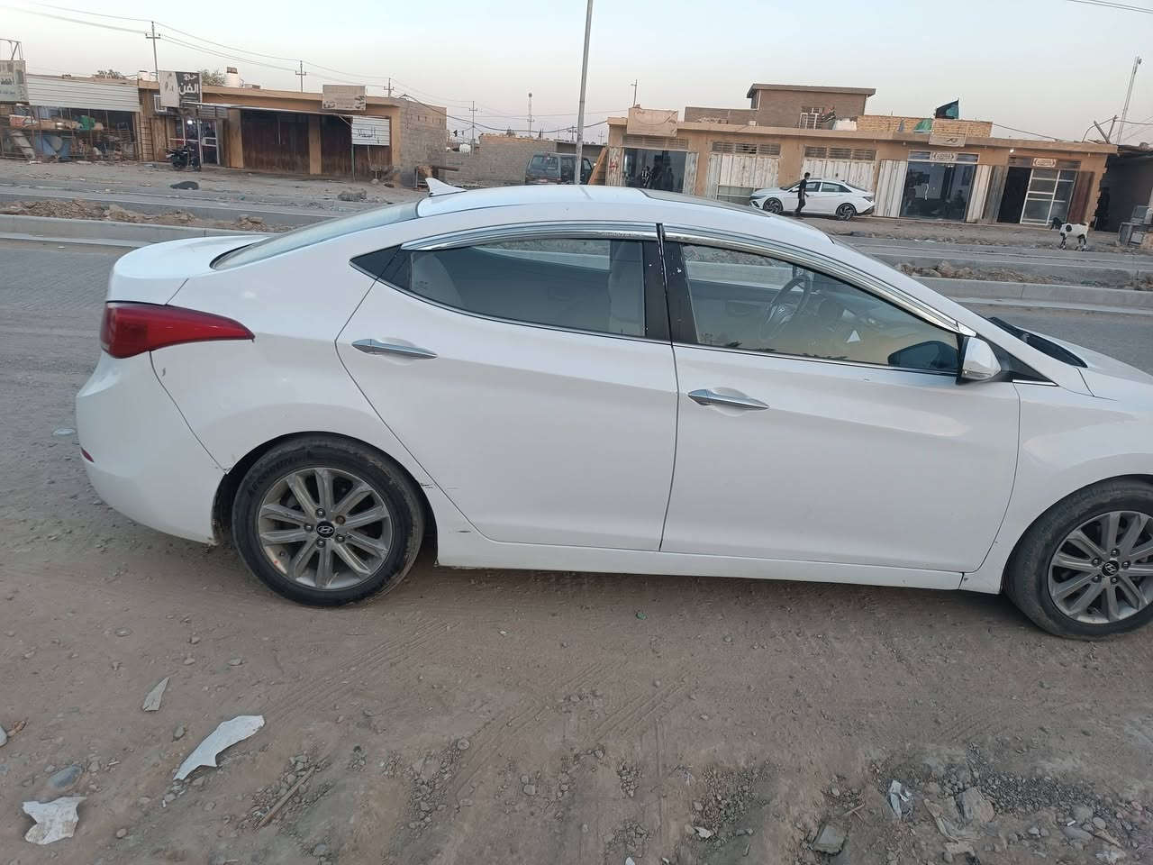 النترا 16خليجي فول ماعدا البصمه سياره مصبوغه احزام 
كير مكينه ع شركه كفاله تبريد ثلج منظومه جديده سياره جاهزه اي نقص مابيهه 
مكينه مامفتوحه رقم ذي قار بأسمي 
العنوان كوت مركز المدينه 
السعر 75
***********
