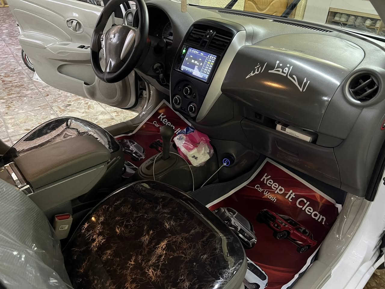 سلام عليكم نيسان سني هندي للبيع موديل 24 اربيل باسمي ماشيه 56 الف
عارضه 122 ورقه وبيه مجال
بغداد الاعظميه 
***********
