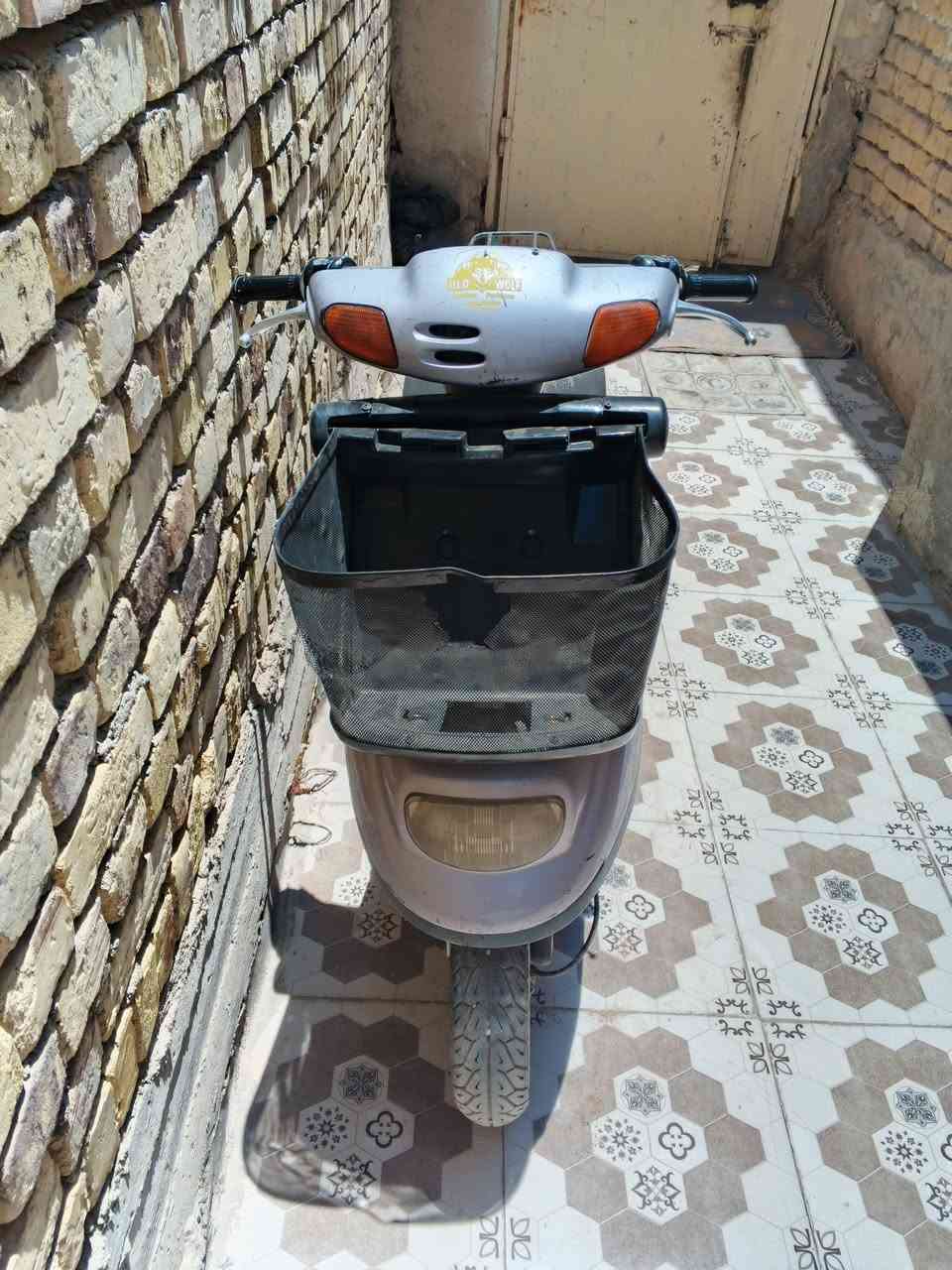 السلام عليكم شباب دراجه نضيفه ام سله سلف هندر مكينه ناعمه فقط عوزها كلجات خلفيه مابيها ذيج النهضه السعر قفل 225 ***********
