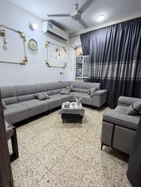 🏠 يوجد بيت لبيع بدايت كميره قرب جملت ايوب 🛣️بشارع الملعب مساحته 50متر ...