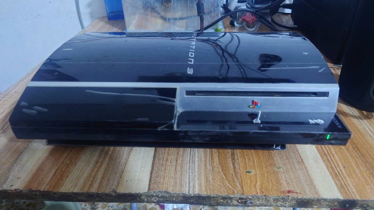 سلام عليكم 
بلي ستيشن 3 فات
مداخل صيانه ابد
جهاز نضيف بعده بلزكه مال الشركه
كارتونه موجوده 
مساحد القرص الداخلي 40 كيكا 
تكدر تضيفله هارد خارجي  
جويستك وحده معه واير 
سعره 90 الف توصيل مجاني 
للاستفسار الخاص مفتوح


**إذا كنت صاحب هذا الإعلان وتريد حذفه لأي سبب، رجاءا أرسل رسالة إلى الدعم الفني**