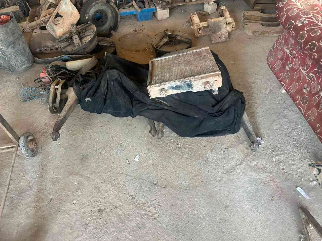 سلام عليكم توجد غراض عنتر ٧١جديد ومستخدم وياله وتغيرات اماميه وتكً خلفي روابط بمات نوزلات اكسنات جهزه رفع ومضخات كلشي موجود العنوان واسط كوت شيخ سعد الستفسار يم ابو كيان عل ***********
