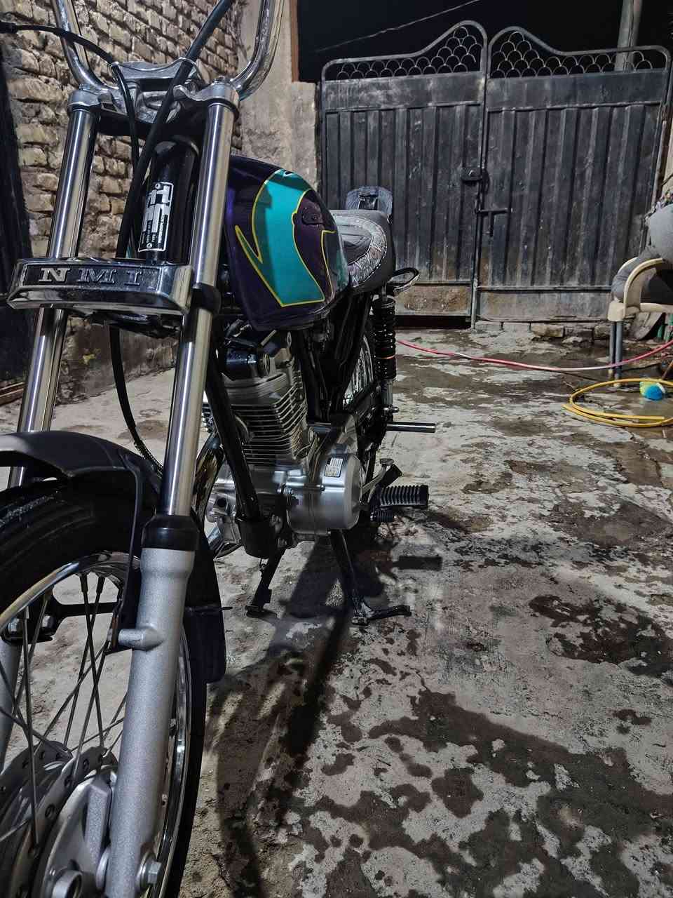 دراجه للبيع شاصي 22 اورق اصولي تعمير 25 نضاف شوفت عينك ***********
