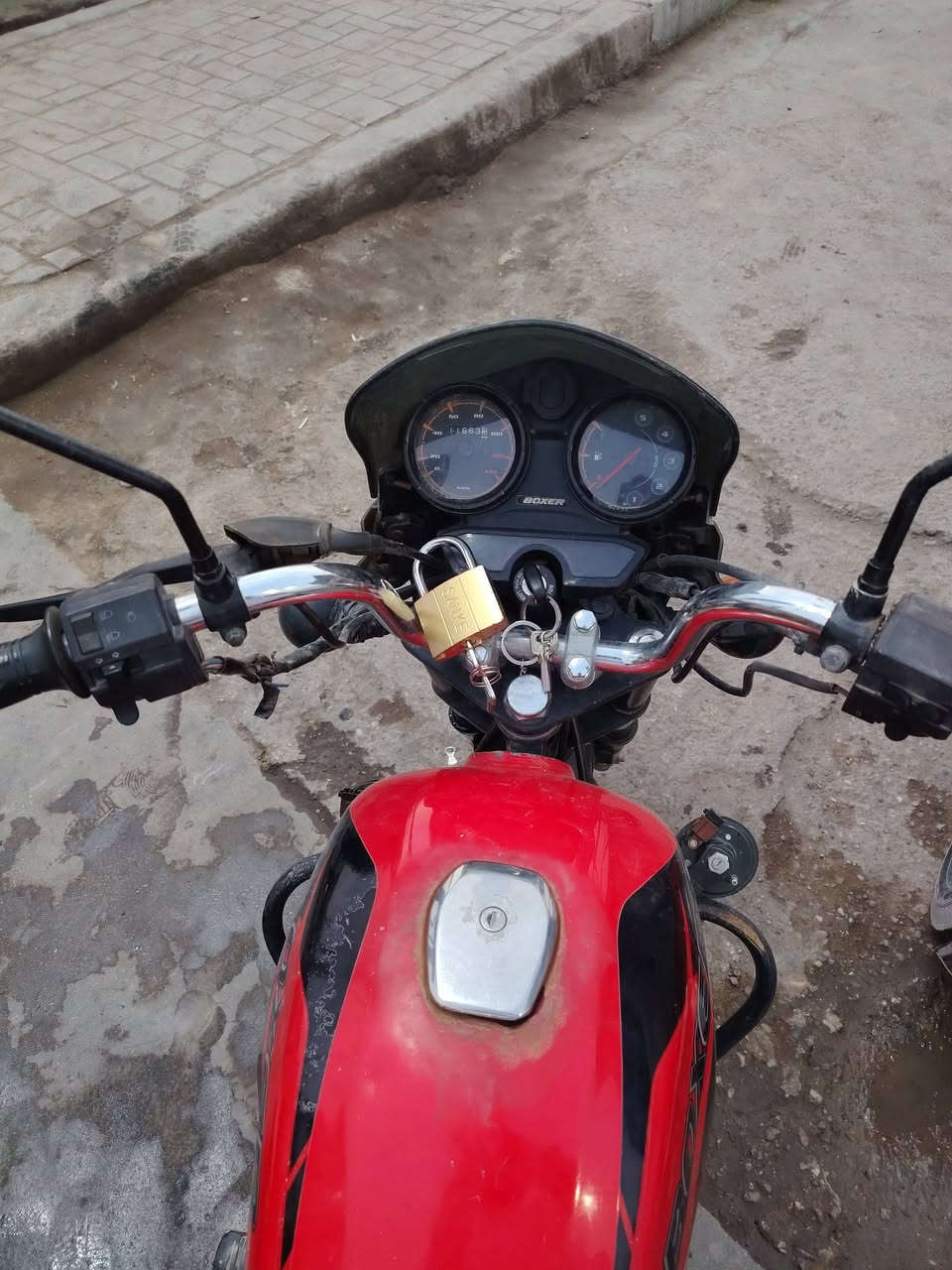 بوكسر موديل 2021
   مجفتة جديد وكلجات جديد
النمرة شويه قويه ينرادلها تصليح وعواج بالستيرن
الدراجة مال ناس تريد تسترزق  مو تدور جمالية كوم حديد مابيها اوراق مكفوله من السرقه 
رايده ب٥٠٠ قفل مكاني بغداد الكرادة 
*********** اتصال او واتساب لاتراسل
