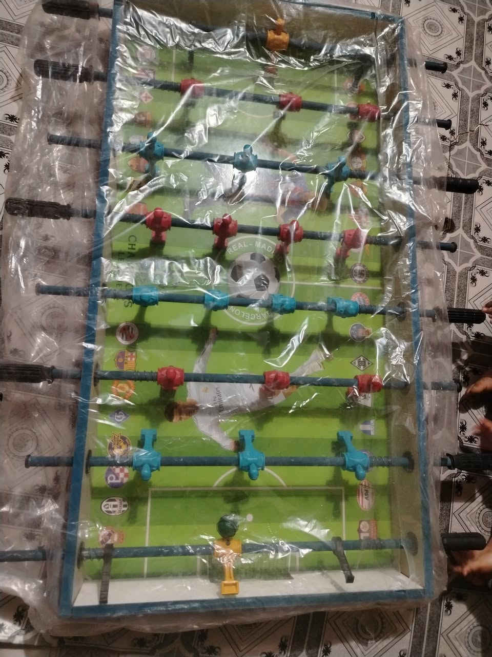 طاولة كرة قدم (فرفيرة) للبيع - الشافي 
للبيع فرفيرة (طابة طاولة) بحالة ممتازة جداً (مثل الجديدة).
​الحالة: نظيفة جداً، كماموضحة بالصور (مغلفة).
​المميزات: مقابض قوية، حركة سريعة، وكاملة ما بيها أي نقص.
​الاستخدام: تصلح للبيت أو للمقاهي (كوفي شوب).
​السعر: تعال خاص بخدمتك


**إذا كنت صاحب هذا الإعلان وتريد حذفه لأي سبب، رجاءا أرسل رسالة إلى الدعم الفني**