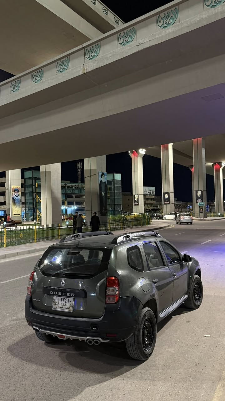 السلام عليكم السعررر بلاش ٥٩ ورقه بيع مستعجل
للبيع رينو داستر موديل ١٦ فرنسي  محرك 2000 كير AT سياره بلاديه على وضع شركه مكينه كير حداديه توني شادتها تخم تاير + ويل قبل سبوع سديتهم نطخت طخه خفيفه بجاملغ لأمامي وبدلته مكاني سماوه ***********
