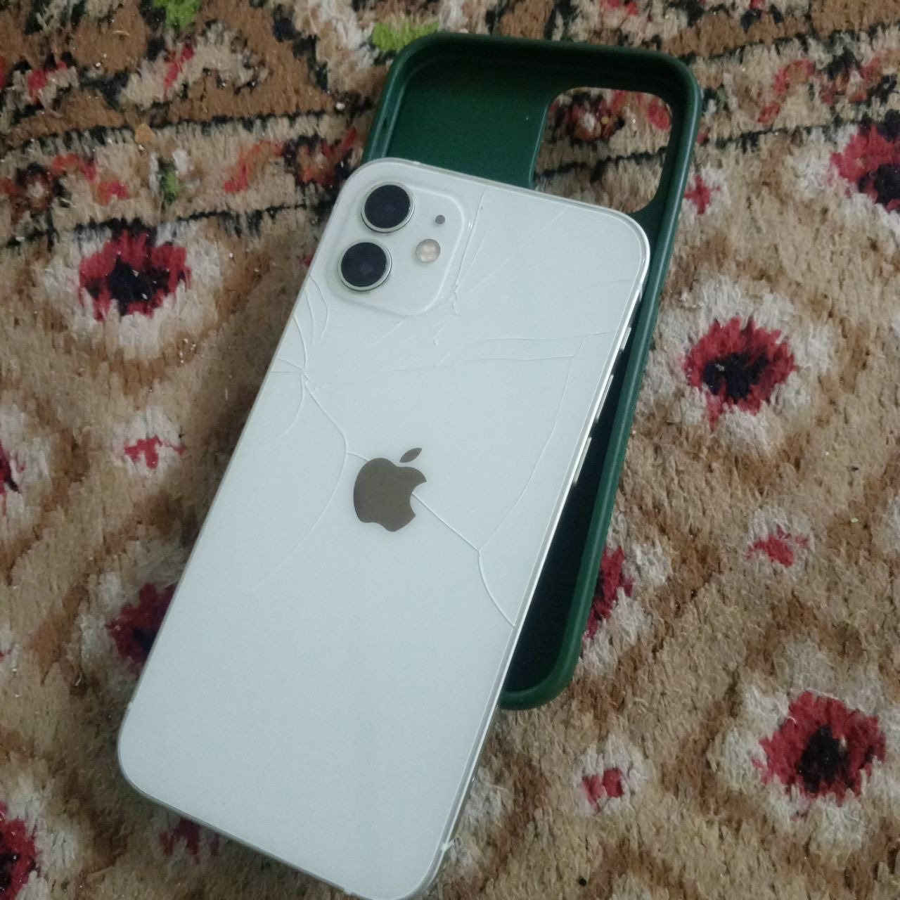 السلام عليكم ايفون 12 ذاكره128 شريحتين مبدل بطاريه وكامره اصليات والضهر بي كسور فقط للمراوس شعدك نزل


**إذا كنت صاحب هذا الإعلان وتريد حذفه لأي سبب، رجاءا أرسل رسالة إلى الدعم الفني**