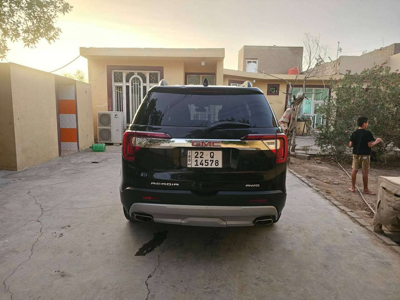 GMC ACADIA 2023 SLT
1️⃣فول مواصفات عدا البانوراما
2️⃣رقم اربيل بأسمي مو بأسم شركه تريد مداور تريد وكاله 
3️⃣حادث سطحي بدون دواخل مثل ما موضح بالصور :
جاملغ والدعاميه بلاديه فقط تصليح
 البنيد كلير امريكا 
والبجم كبس بلاد 
4️⃣مكينه 2000 تيربو
5️⃣السعر :215وبيها مجال بسيط كلش
6️⃣السياره جاهزه من جميع النواحي
7️⃣للتواصل مع الأرقام التاليه:
***********_*********** 
واتساب وخط
