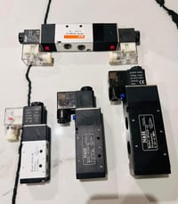 يتوفر لدينا جميع قطع غيار المكاين الصناعية  07501718195 07700018251 07...