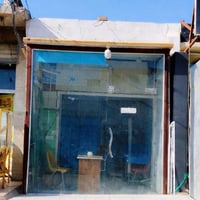 محل للبيع • شارع الخليج • تأثيث كامل